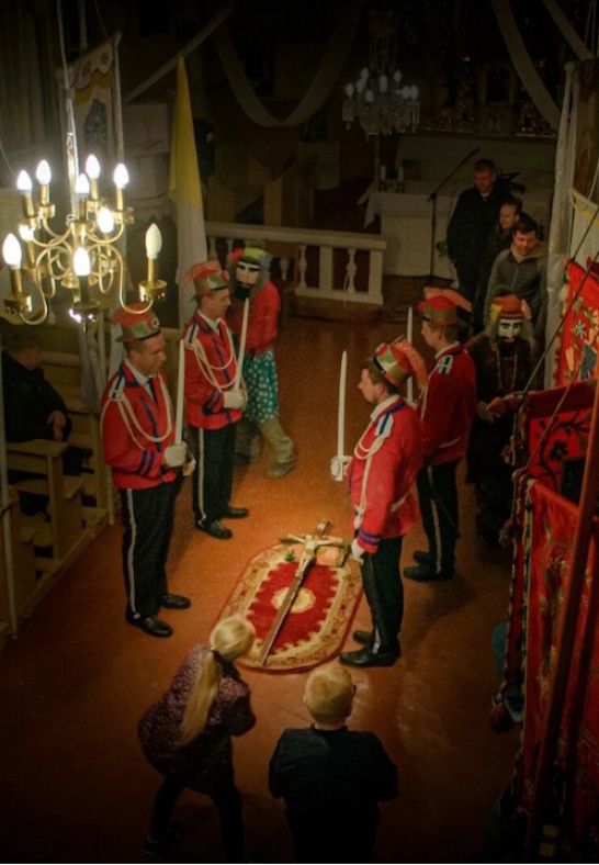 Svētais un laicīgais Pievēnos